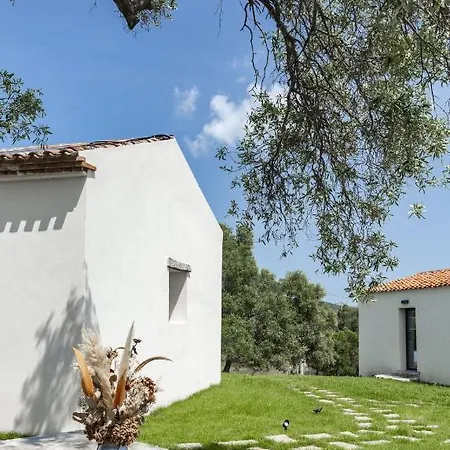 Alojamento de Acomodação e Pequeno-almoço Uddastri Retreat Arzachena