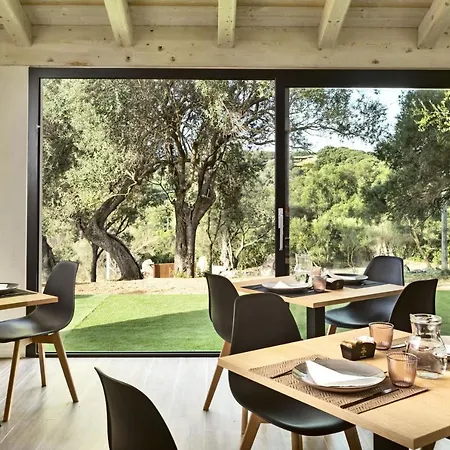 Uddastri Retreat לינה וארוחת בוקר