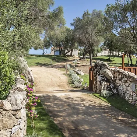 Uddastri Retreat Bed & Breakfast 4*