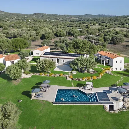 Uddastri Retreat Bed & Breakfast 4*